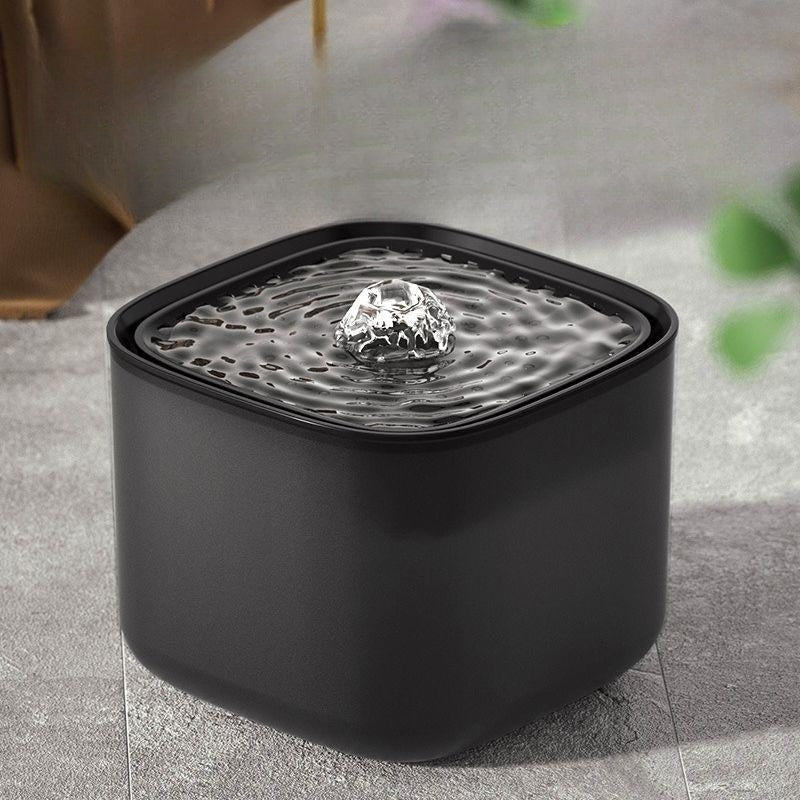 Circulating Pet Fountain – Cleaner Water, Happier Cats & Dogs