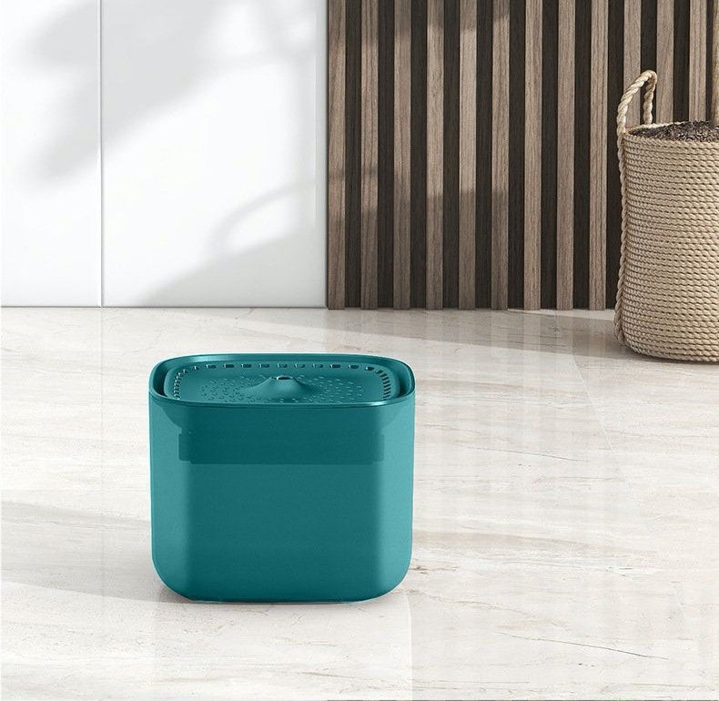Circulating Pet Fountain – Cleaner Water, Happier Cats & Dogs